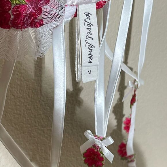 For Love And Lemons Floral Embroidered Garter Belt - Red and White - Picture 3 of 4